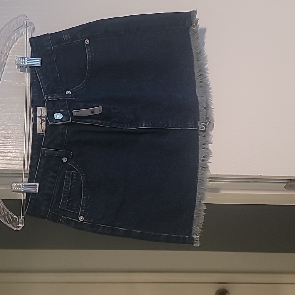 We the free denim skirt sz 4 Nwt